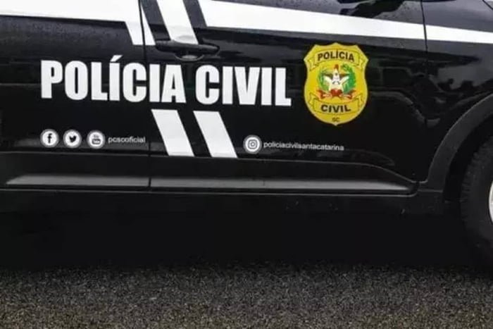 Imagem mostra viatura da Polícia civil do estado de Santa Catarina - Metrópoles