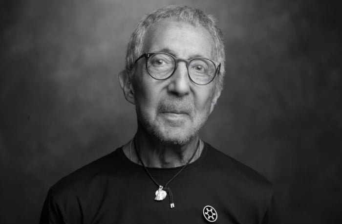 foto em preto e branco do empresário Abilio Diniz, morto em SP aos 87 anos - Metrópoles