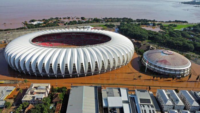Imagem colorida do Estádio Beira-Rio, casa do Internacional, após temporais no RS- Metrópoles