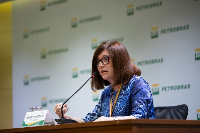 Imagem colorida da presidente da Petrobras, Magda Chambriard - Metrópoles