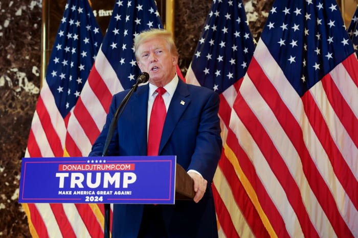 Foto colorida de Donald Trump durante o primeiro pronunciamento após condenação por fraude - Metrópoles