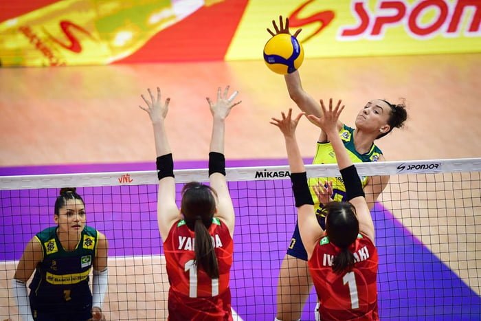 Seleção Brasileira feminina de vôlei joga contra o Japão pela Liga das Nações